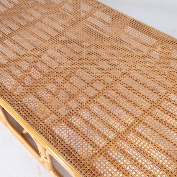 Grande table basse en rotin et cannage