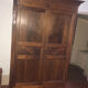Armoire ancienne en noyer