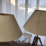 2 adjustable lamps on vintage tripods