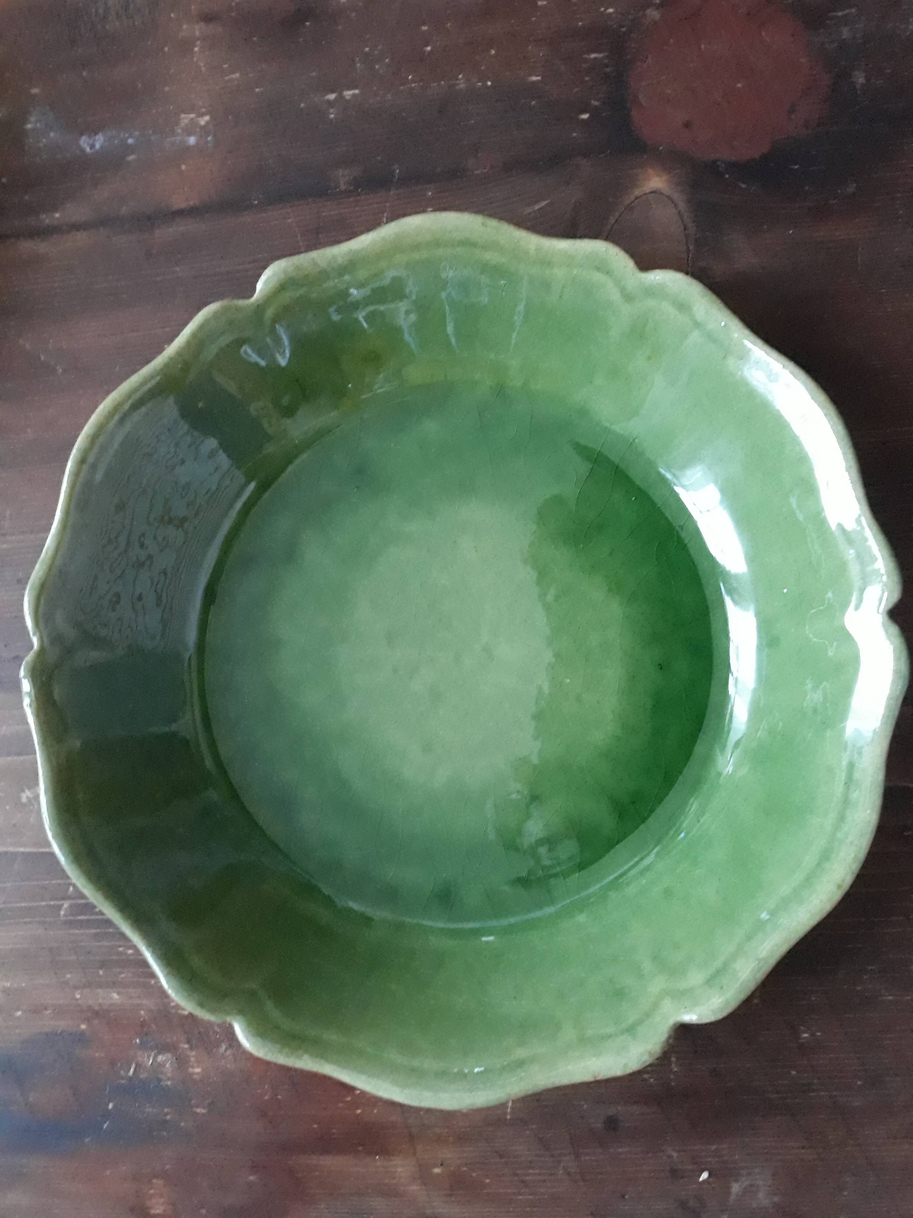 Set of 8 green enamelled Earth plates BIOT