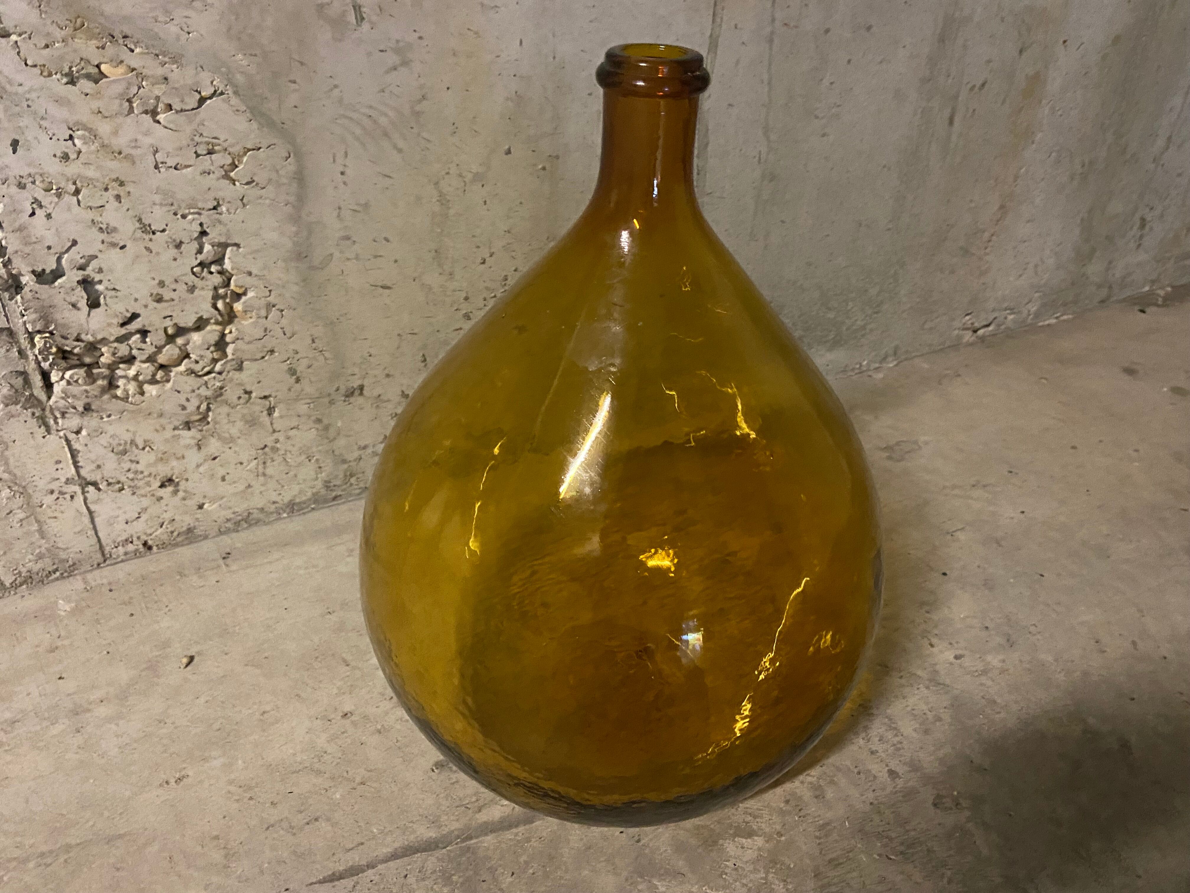 Amber demijohn
