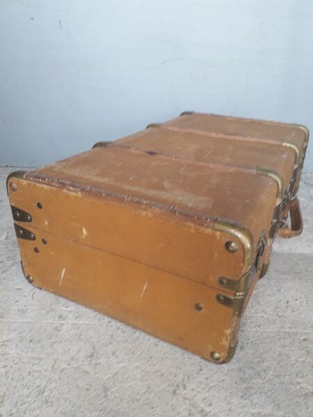 Travel malle / suitcase period 1940/50 drinks and brass