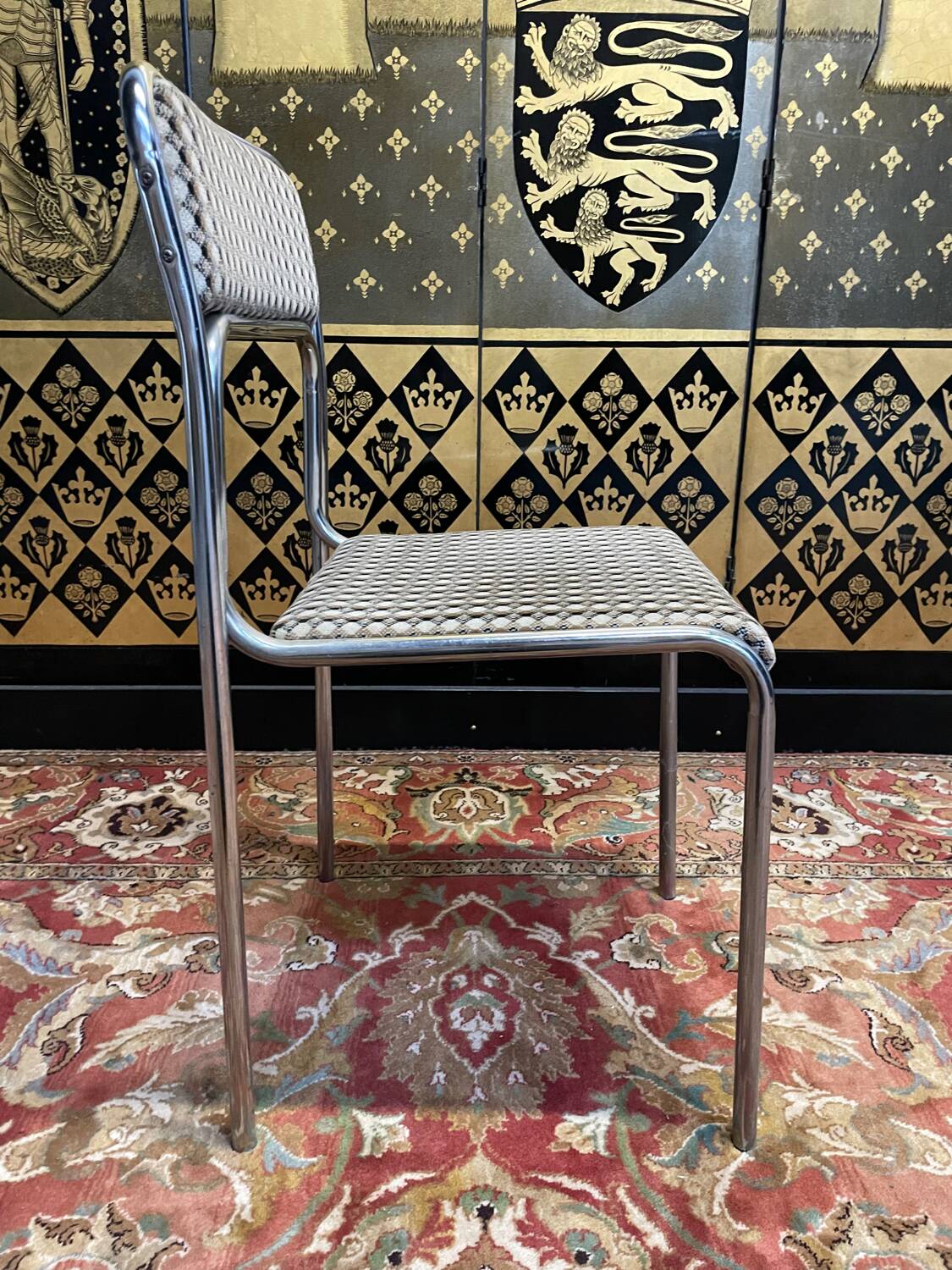 Suite de 6 chaises vintages 1970 chromées