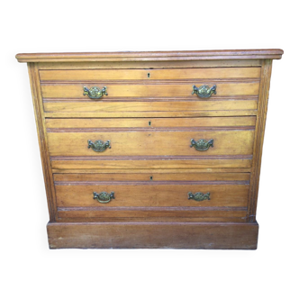 English chest of drawers