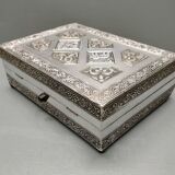 Handcrafted ethnic jewelry box - Hand-pushed silver iron - India - 70's