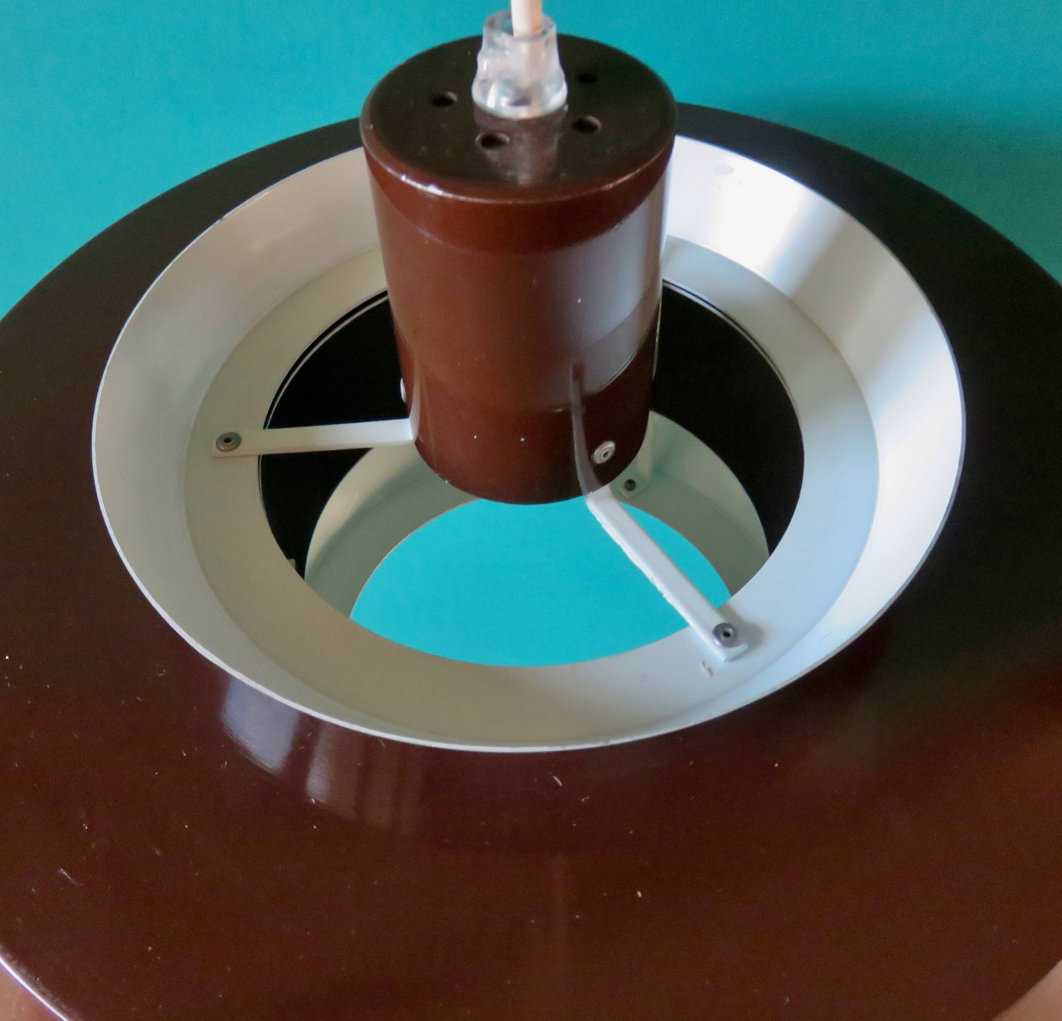 Suspension laqué brun, modèle taklampa par "e.s.horn", danemark 1970