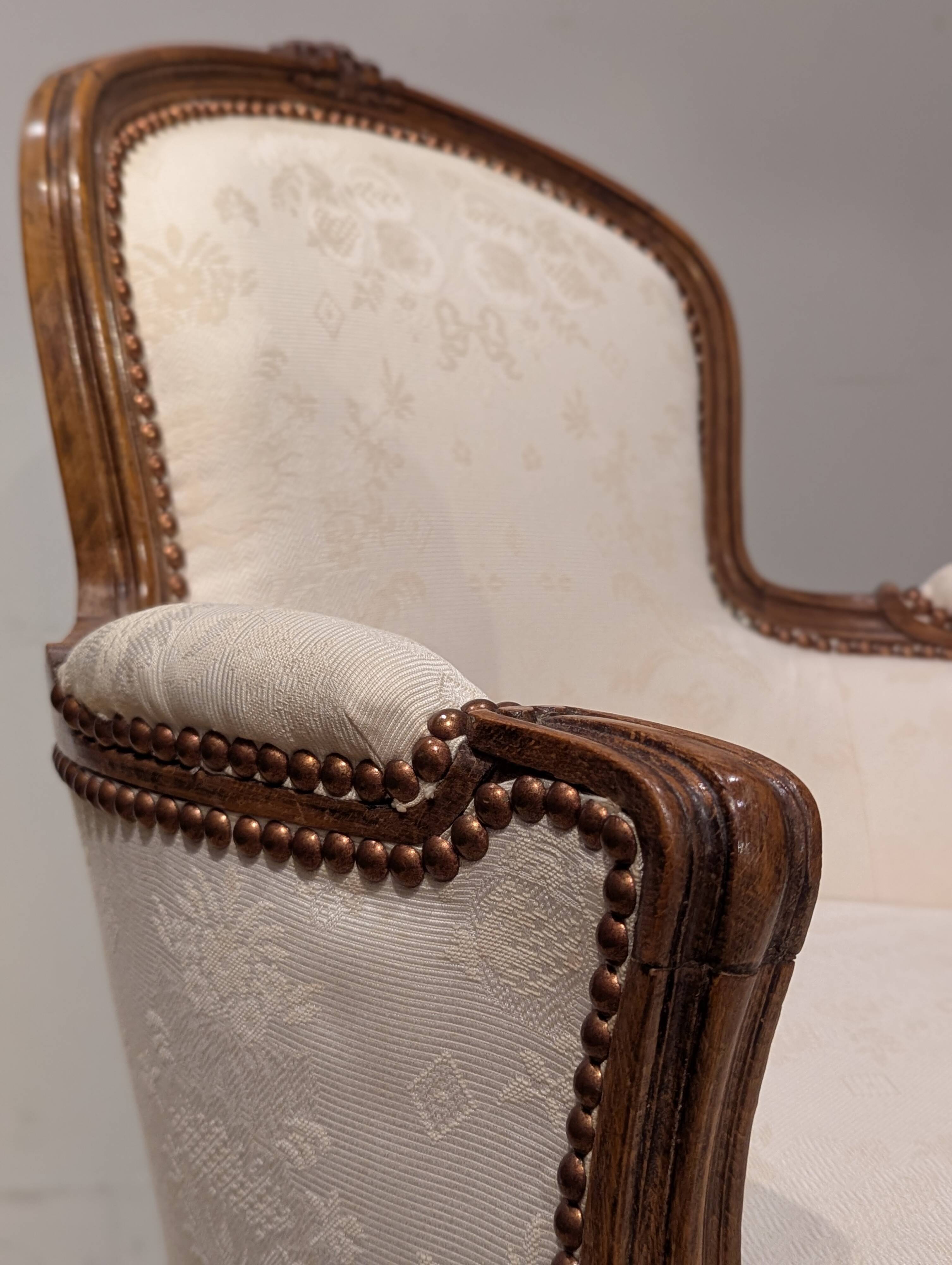 Paire de fauteuils bergères Louis XV