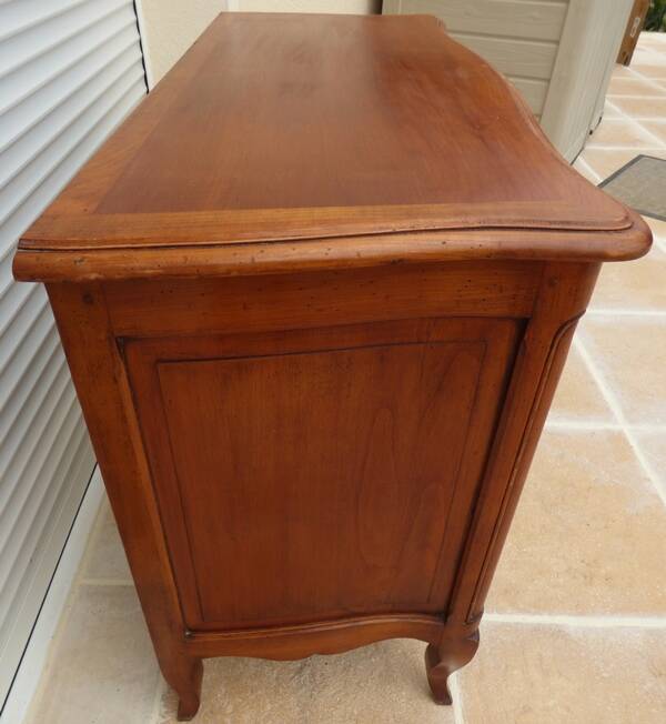 Antique style chest of drawers in stained and molded beech with 4 drawers - Very good condition