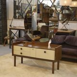 Wenge hairdresser from the 1990s