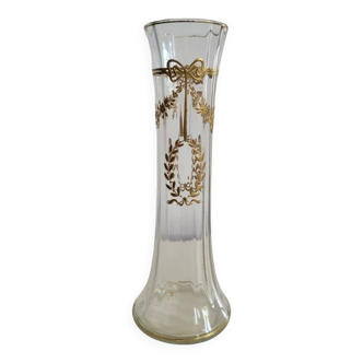 Golden crystal vase with Venetian ribs