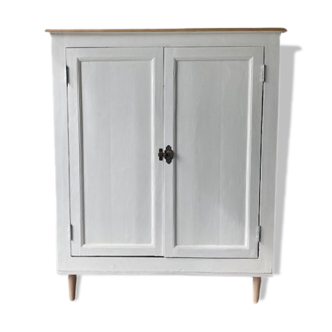 White 2-door sideboard