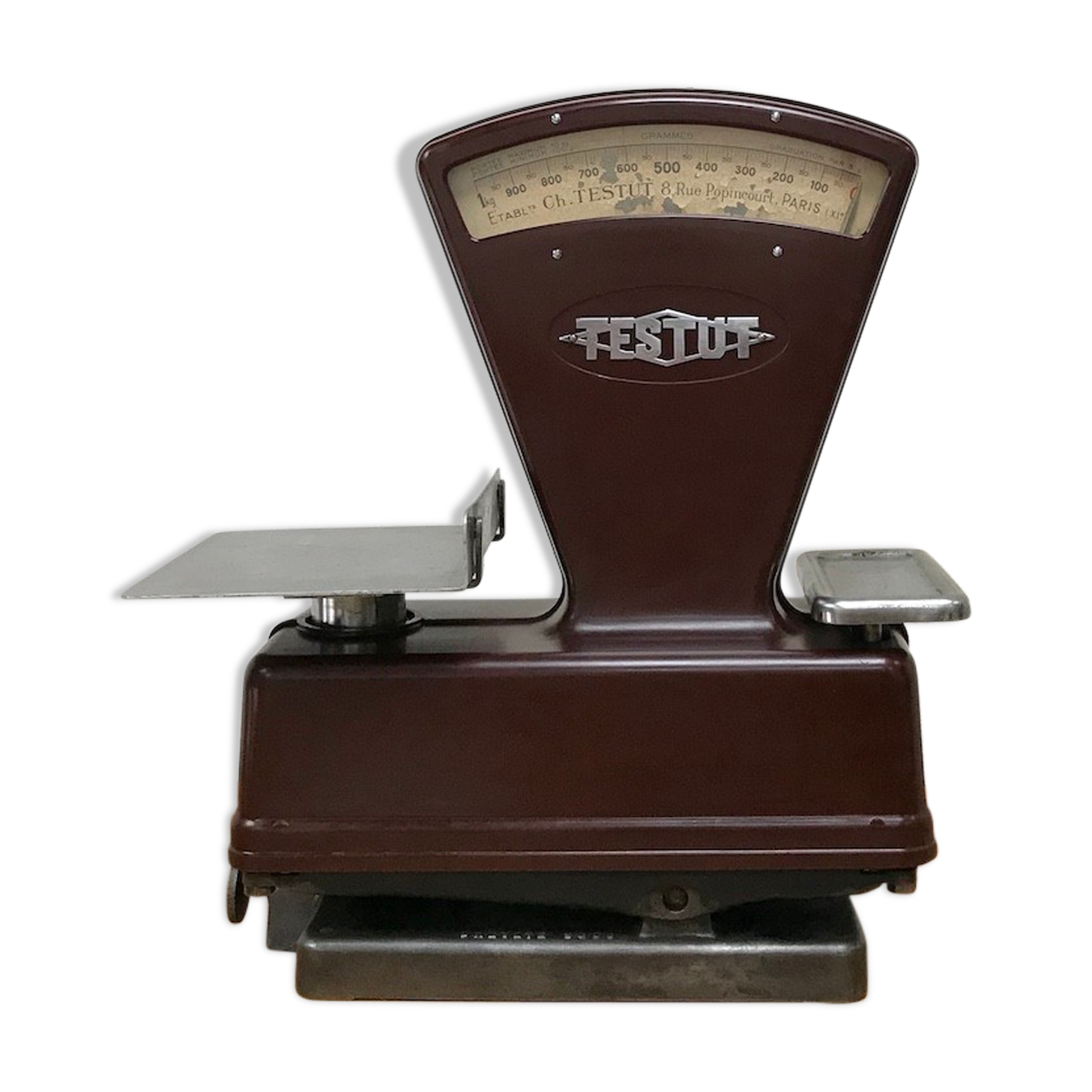 Testut kitchen scale in bakelite