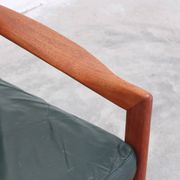 Paire de fauteuils danois par Illum Wikkelsø pour Niels Eilersen, années 1960.