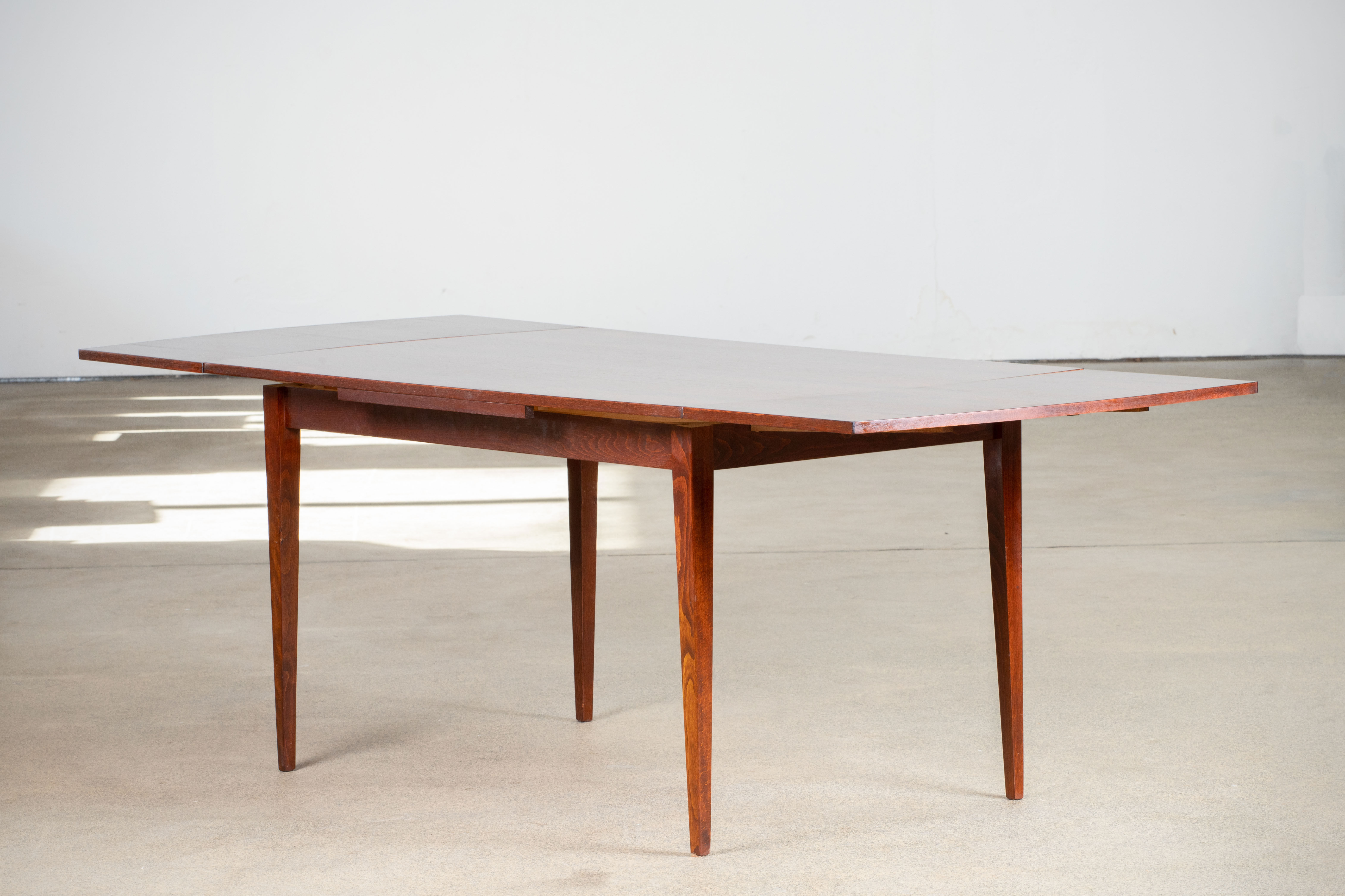 Table extensible scandinave en palissandre