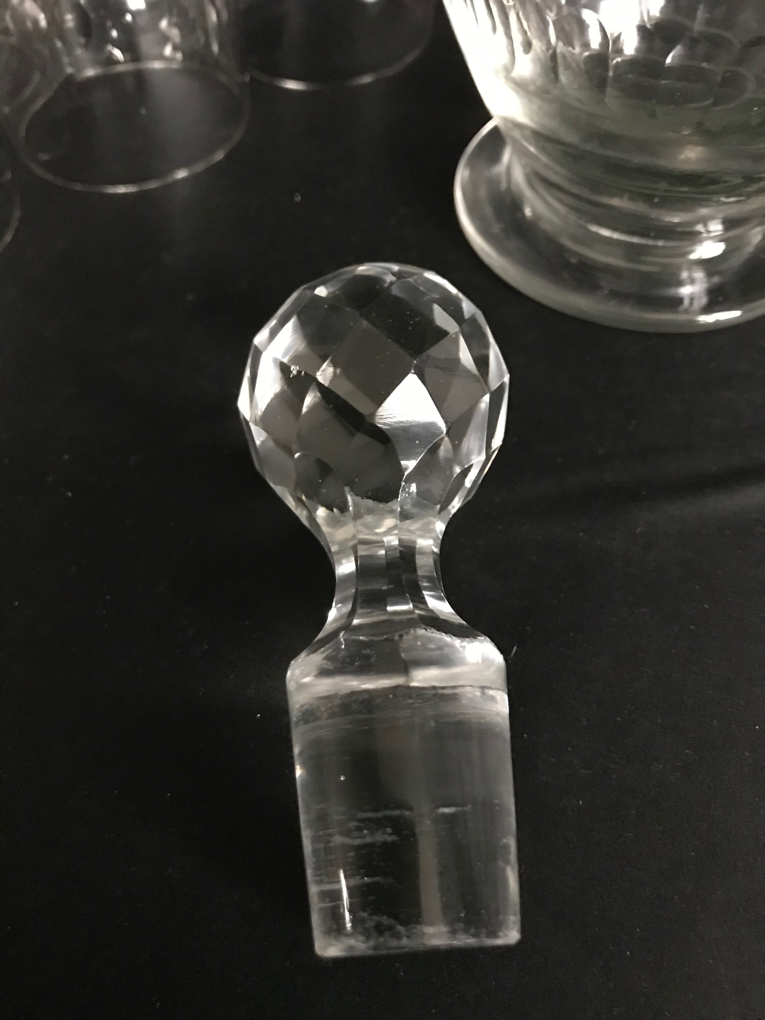 Set of 6 glasses and 1 carafe in style