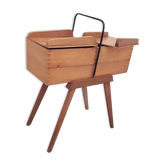 Travailleuse en bois