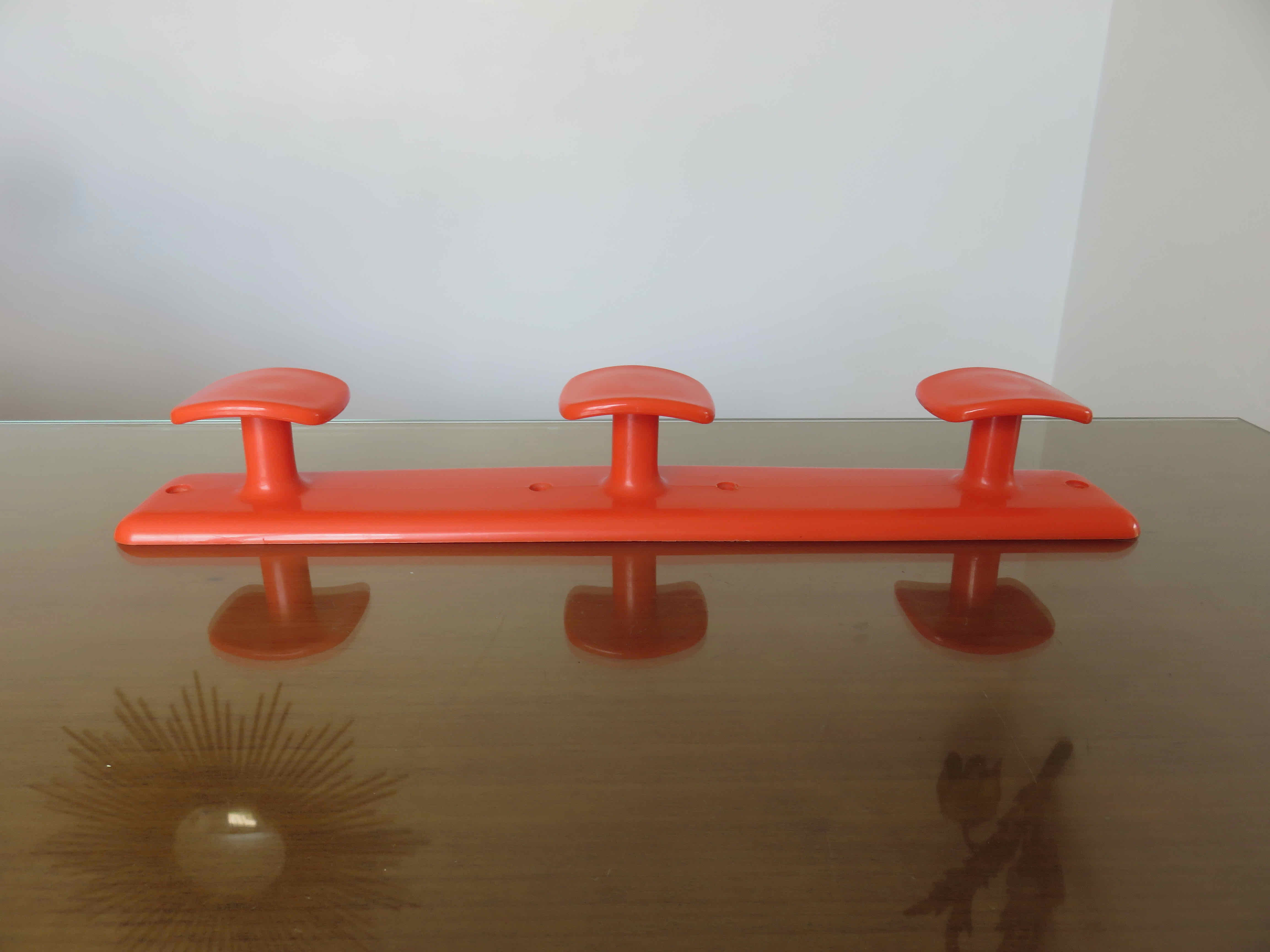 Orange plastic wall coat rack "syla" france 1970