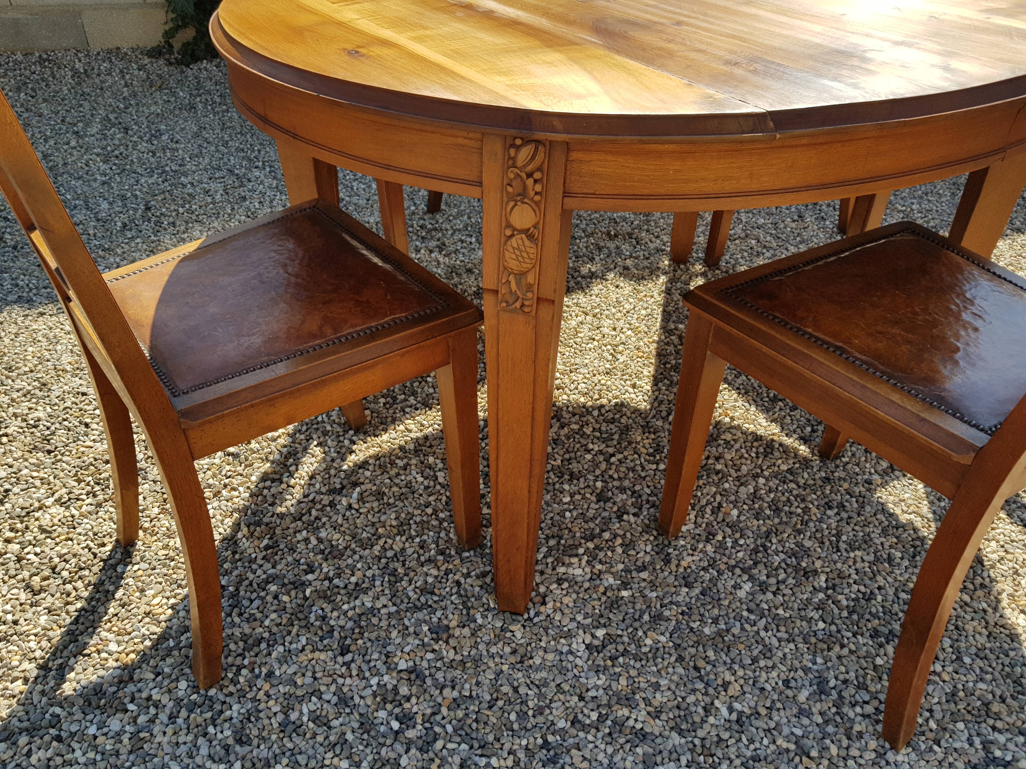 Art deco table and chairs