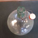 Small bottle in the shape of Lady Jane in blown glass
