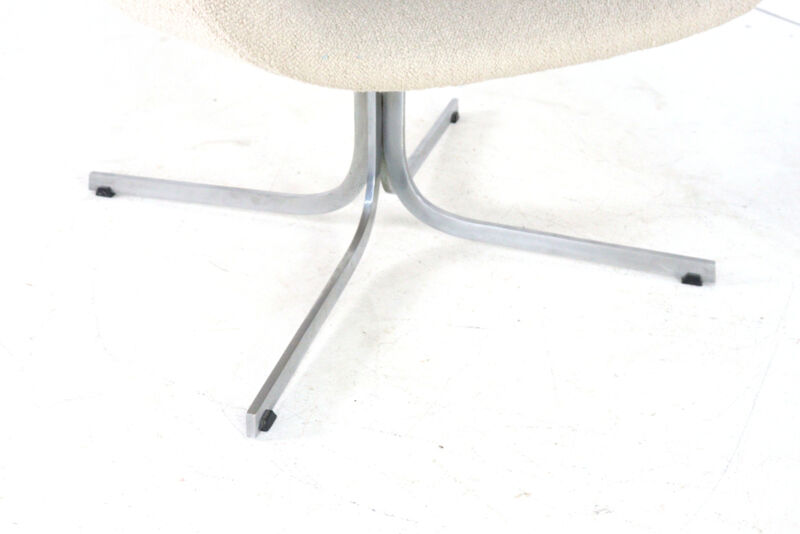 Pierre Paulin for Artifort Big Tulip armchair - fully restored