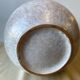 Vase - forme  boule à deux anses  en grés emaillé de couleur grège clair