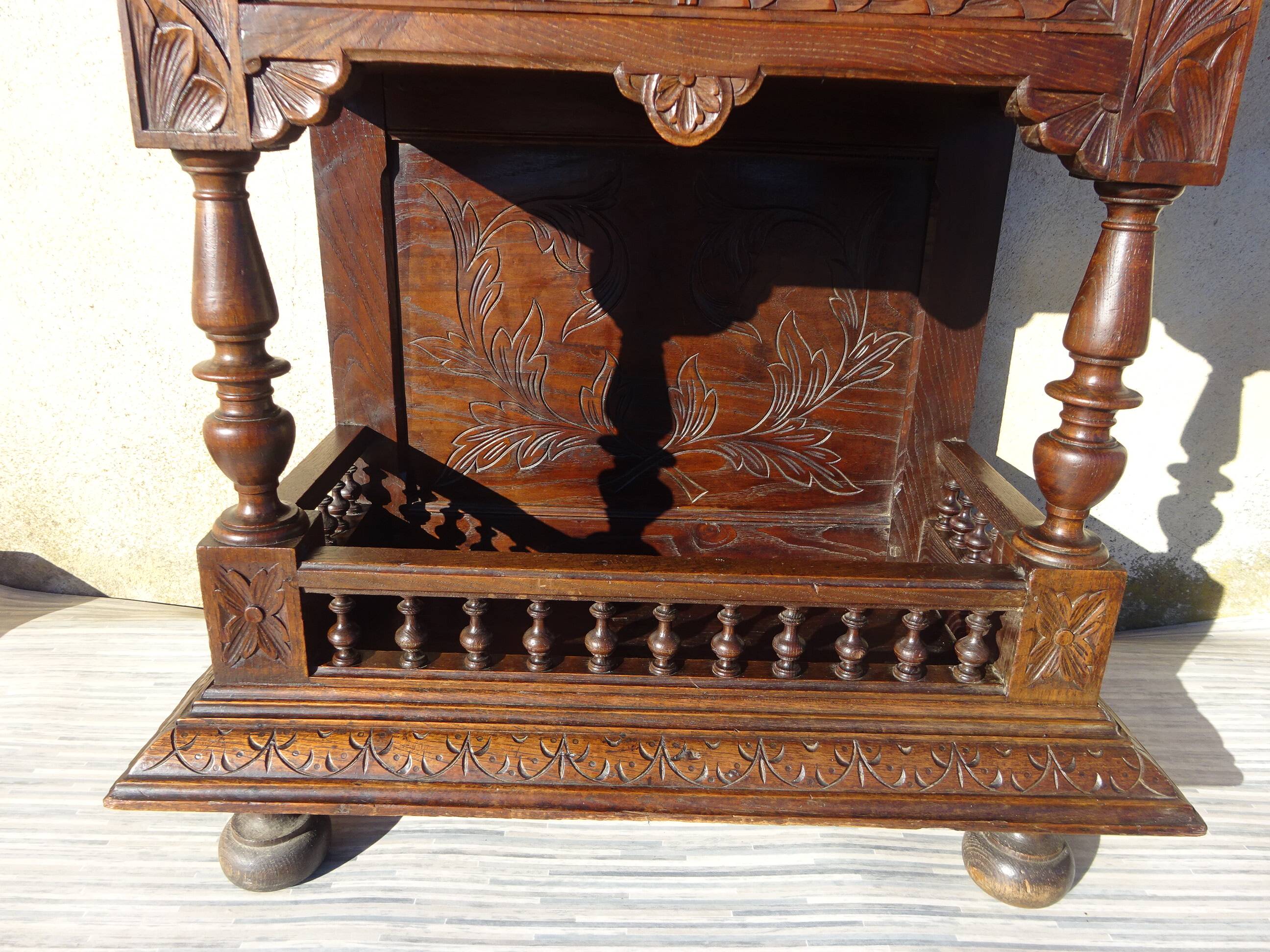 Old Breton dresser buffet