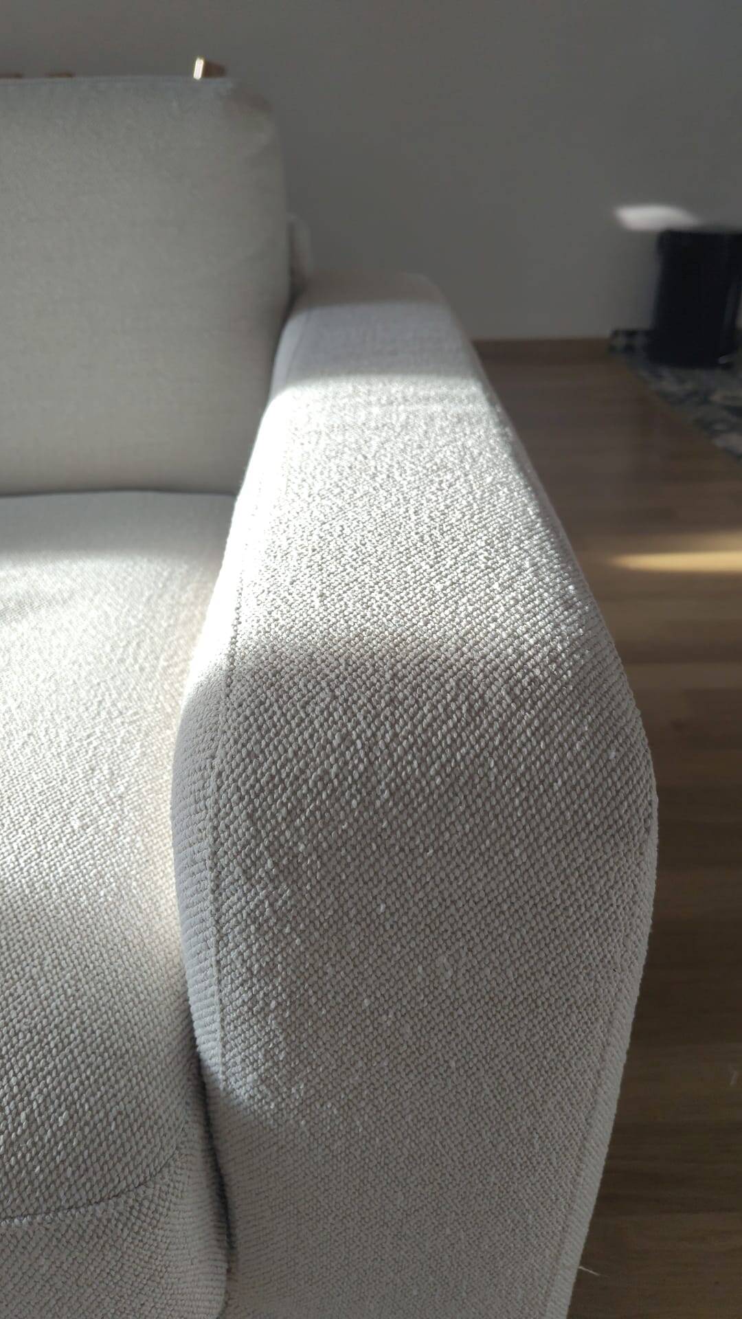 Bolia sofa bed, Scandinavia 3-seater with integrated wheels.