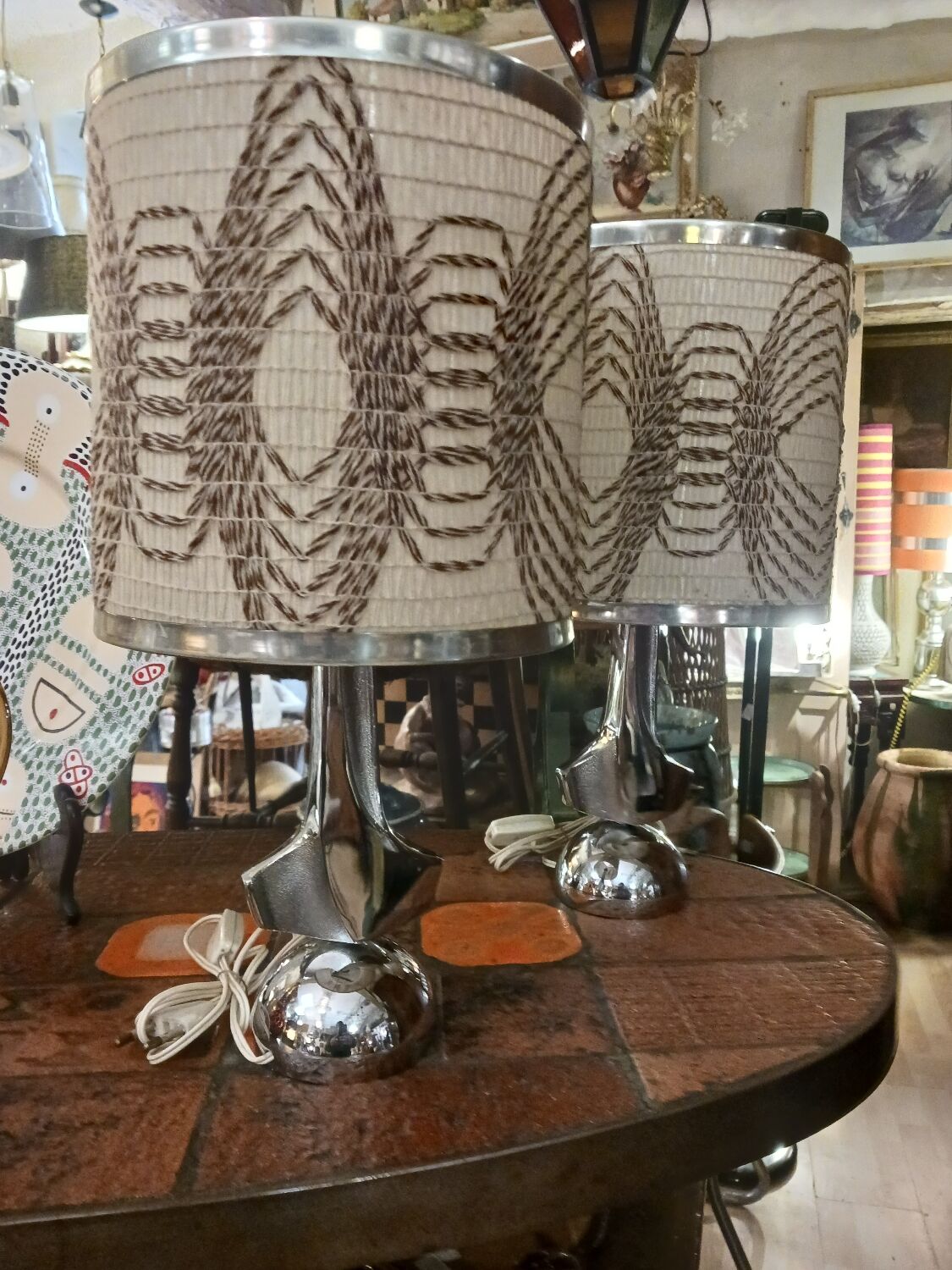 Paire de lampes 1970, bronze Argenté,  abat-jour cinétique.