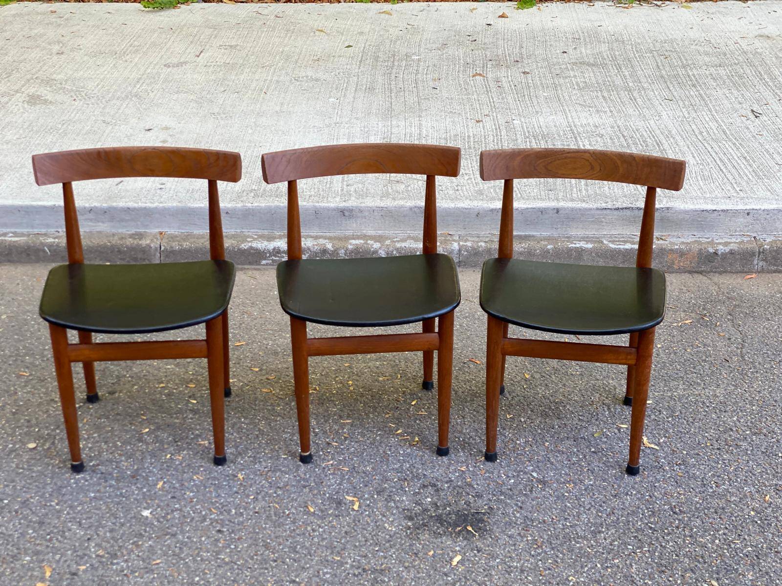 Scandinavian Roundette chair by Hans Olsen for Frem Røjle Denmark 1960