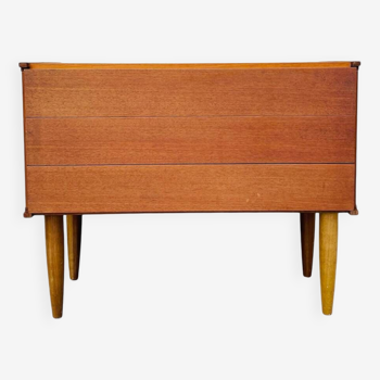 Minimalist teak chest of drawers