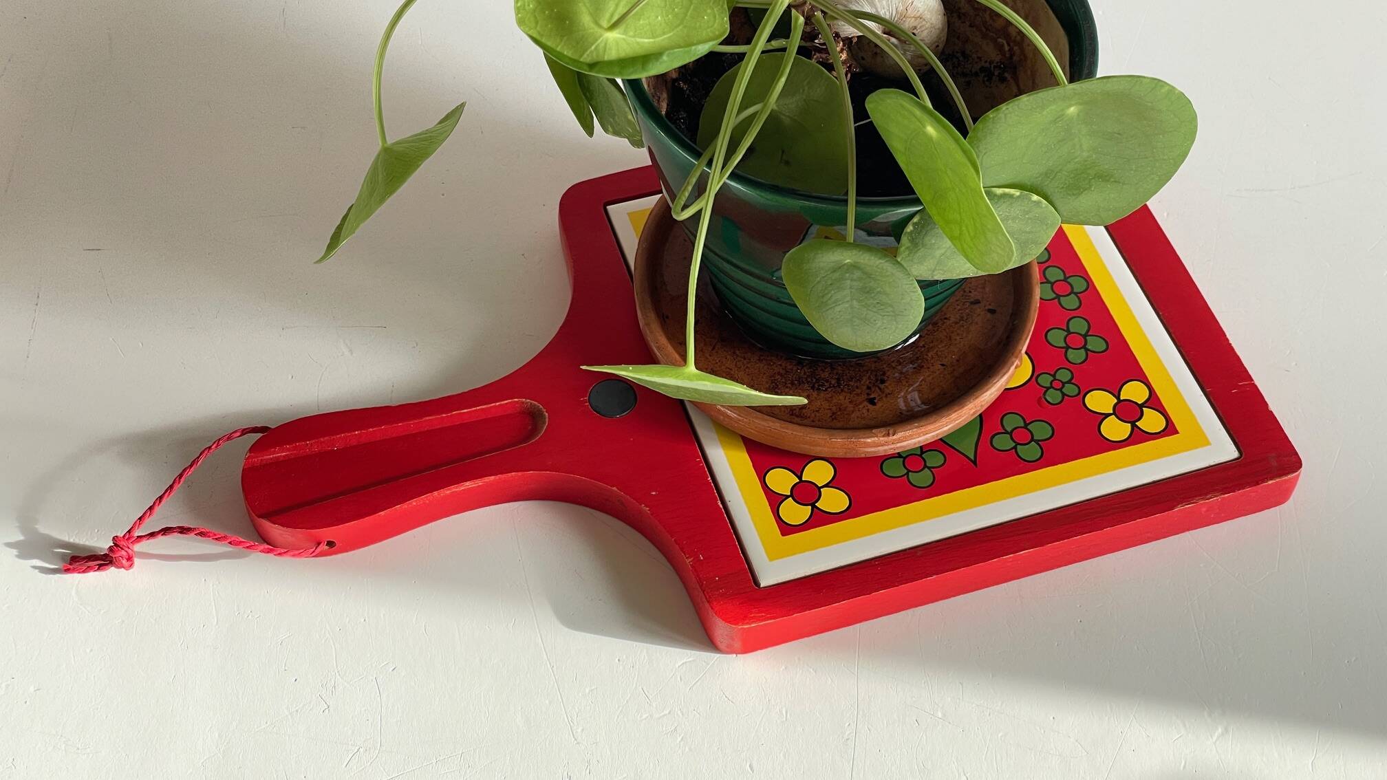 Vintage Red Plate Mat