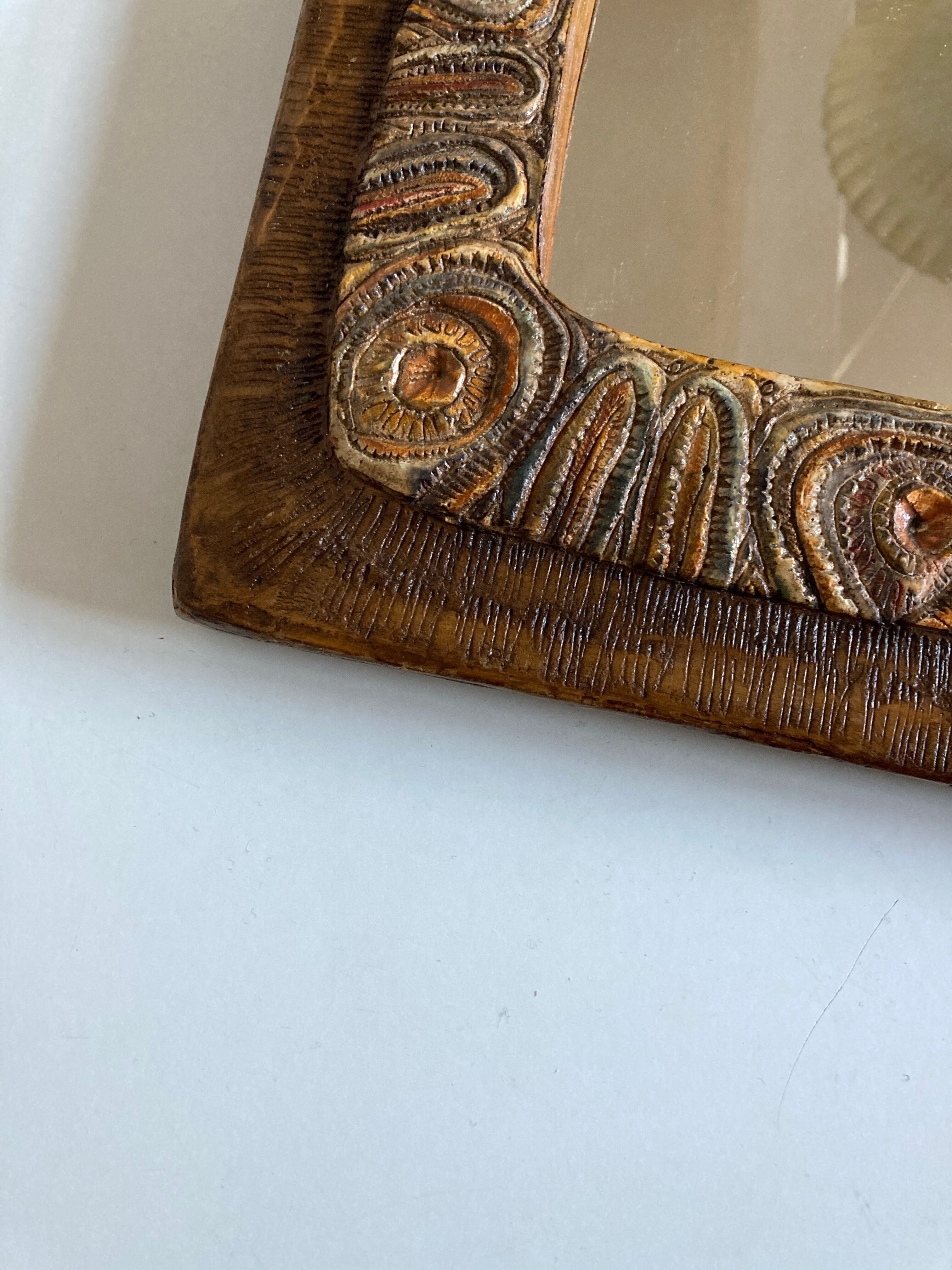 Arts & crafts 1970 mirror in incised resin