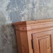 Armoire en pin 