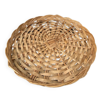 Round rattan or wicker top