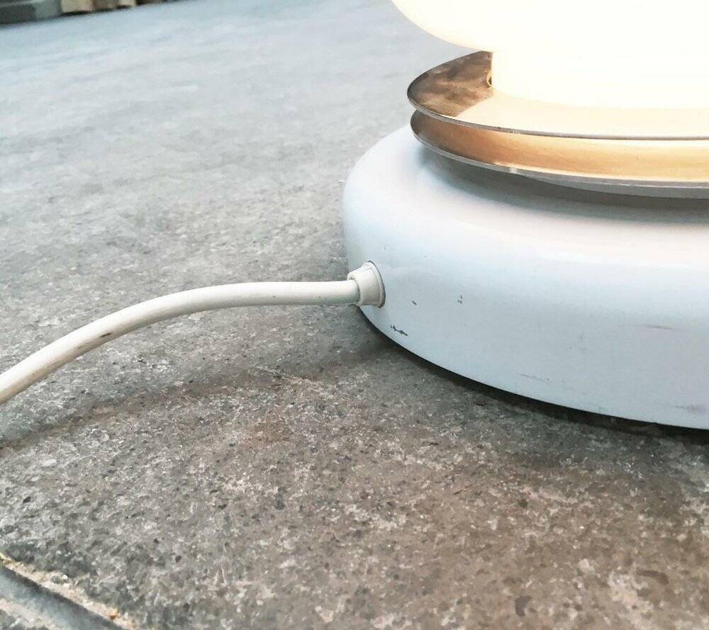 Mid-century Italian space age glass floor lamp from the 1960s.