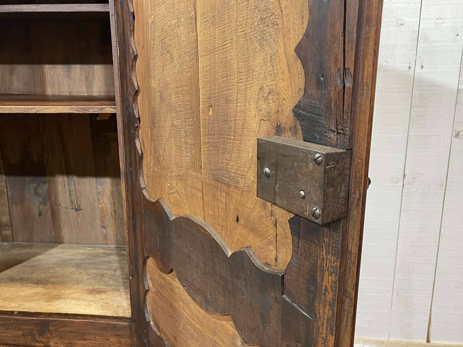 Bonnetière 18ème en noyer