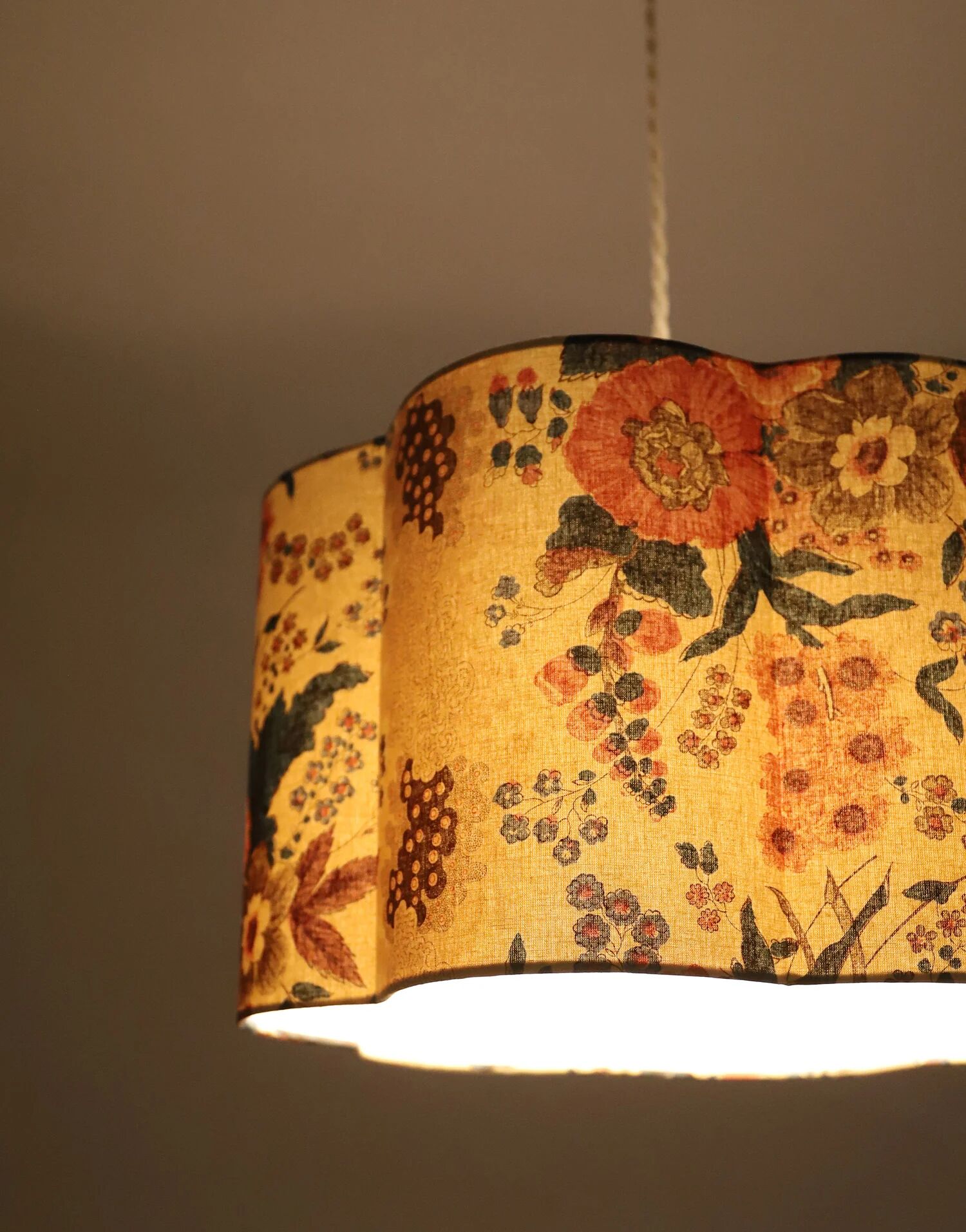 Suspension forme fleur Flora "isabelle"