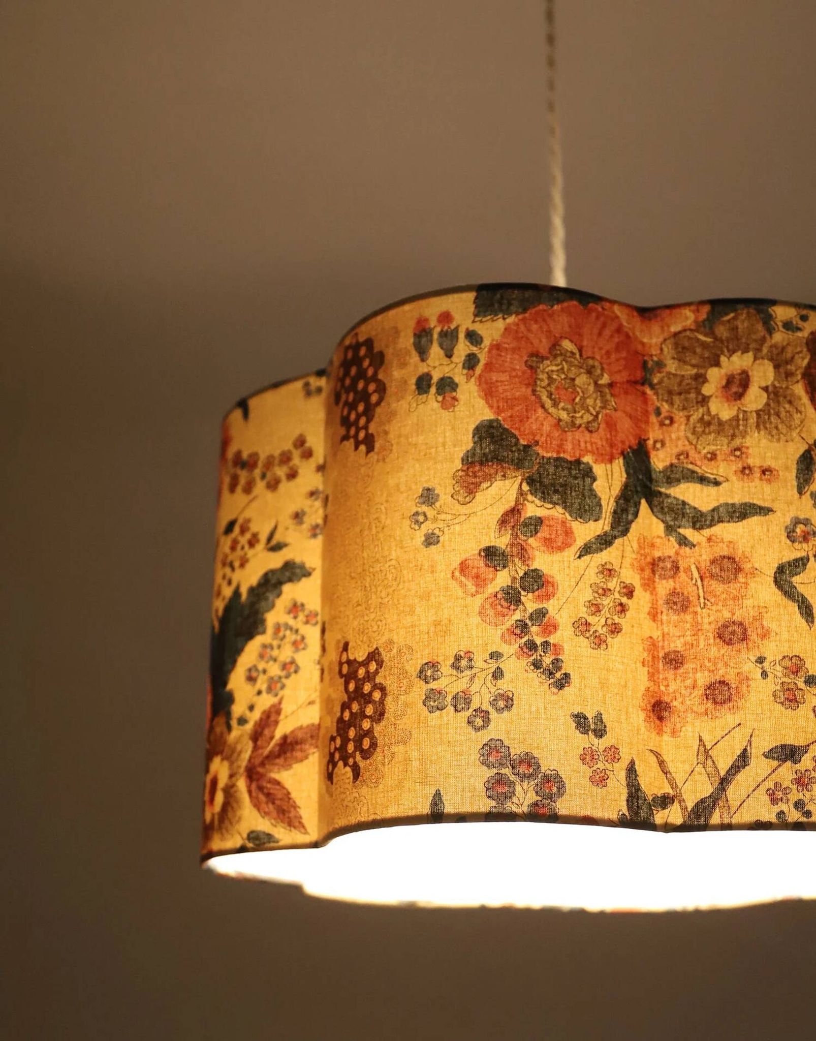 Suspension forme fleur Flora "isabelle"