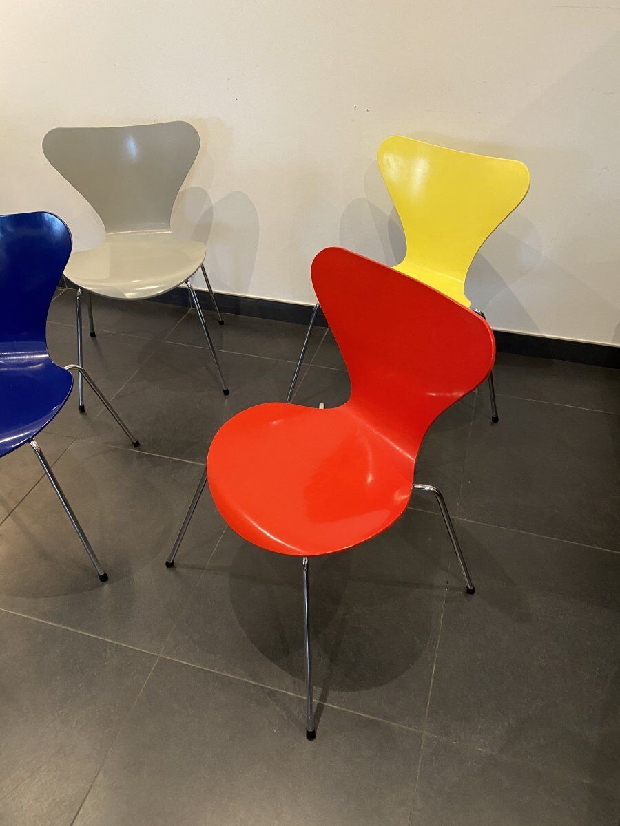 Set of 4 Chairs Arne Jacobsen for Fritz Hansen