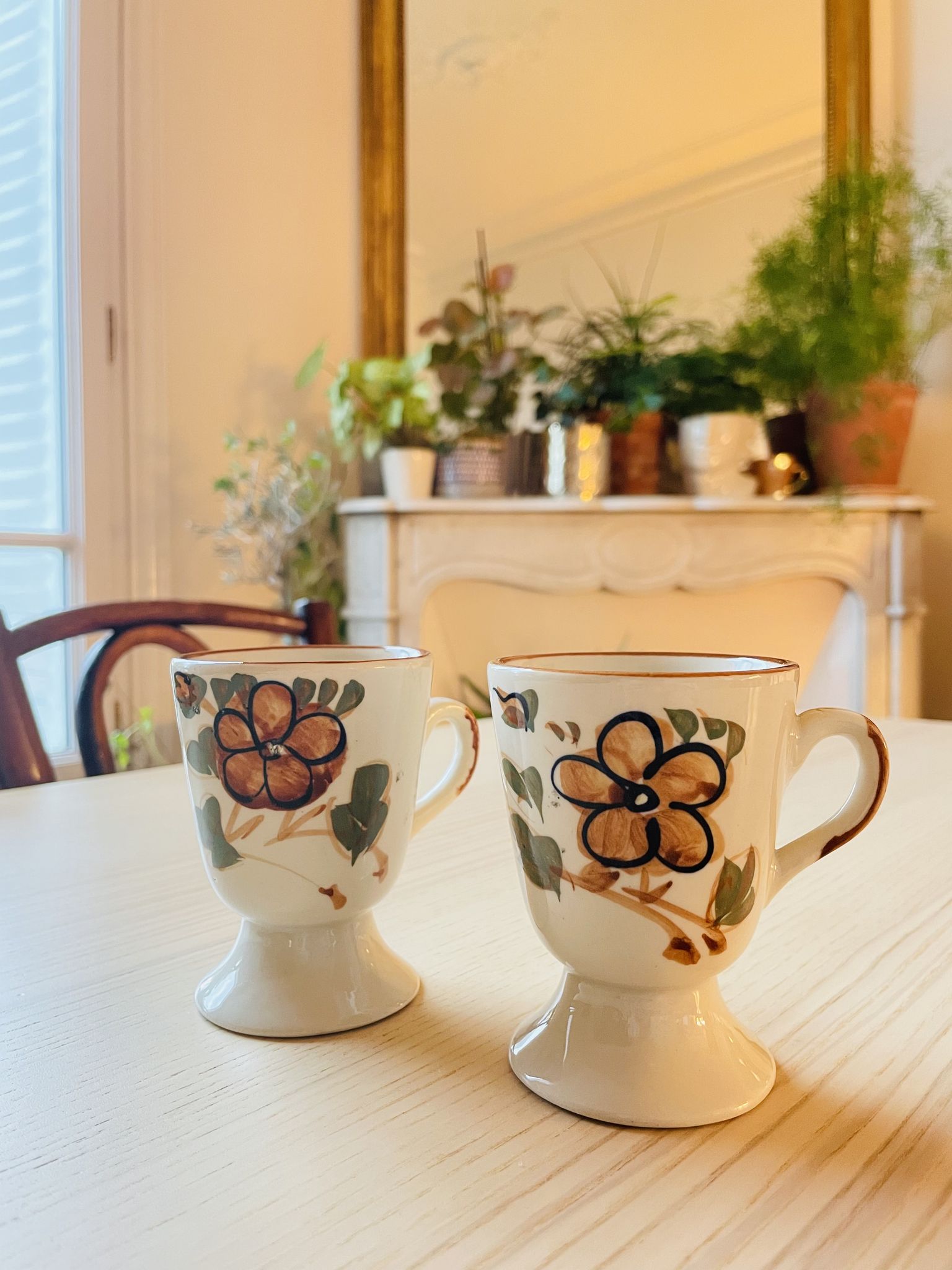 Pair of vintage ceramic mugs