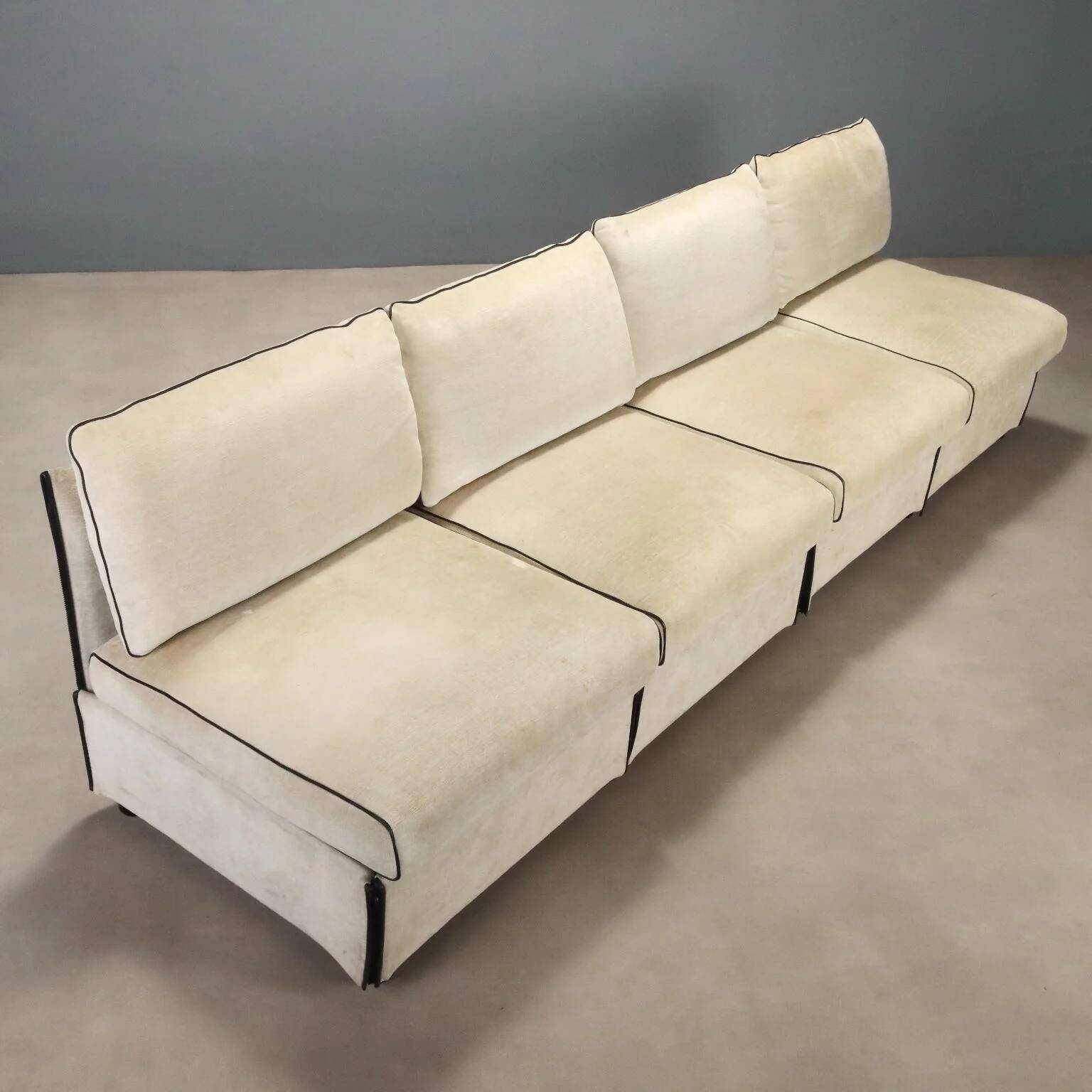 "Chair-a-bank" sofa by Mario Bellini for Cassina