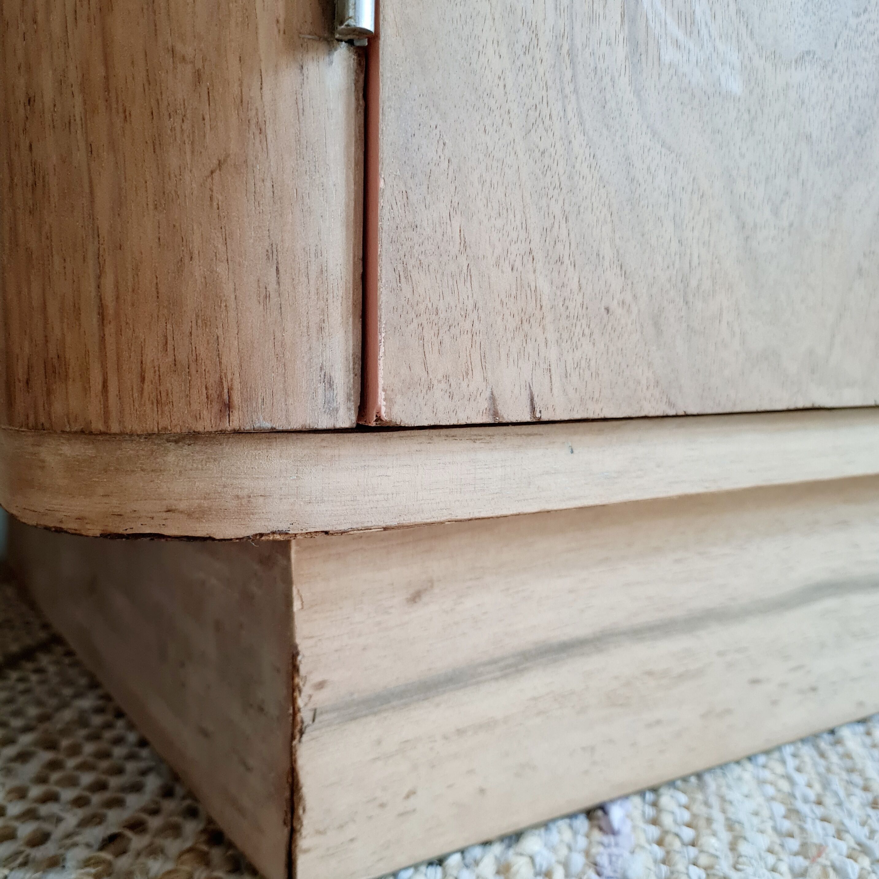 Commode asymétrique art déco