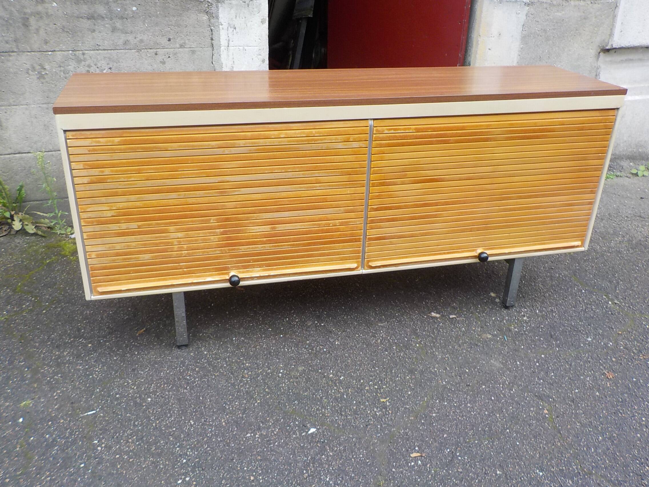 Enfilade strafor brun clair a rideaux buffet bas