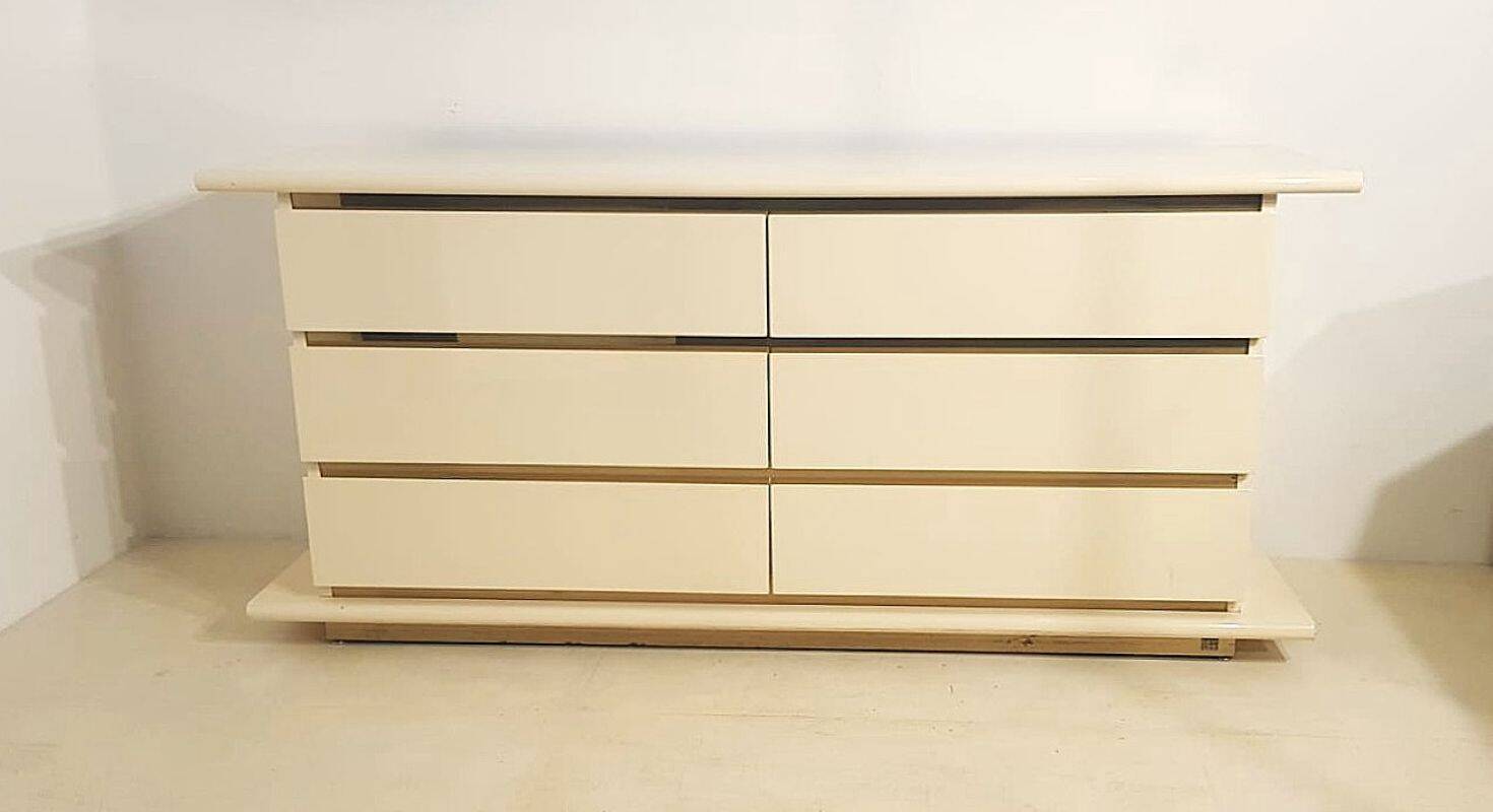 Chest of drawers by Jean-Claude Mahey