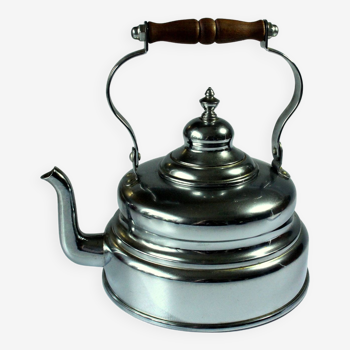 1970s Stainless steel water kettle, by SuS, with a wooden handle, content nearly 2,5 ltr. - vintage