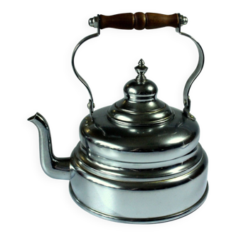 1970s Stainless steel water kettle, by SuS, with a wooden handle, content nearly 2,5 ltr. - vintage