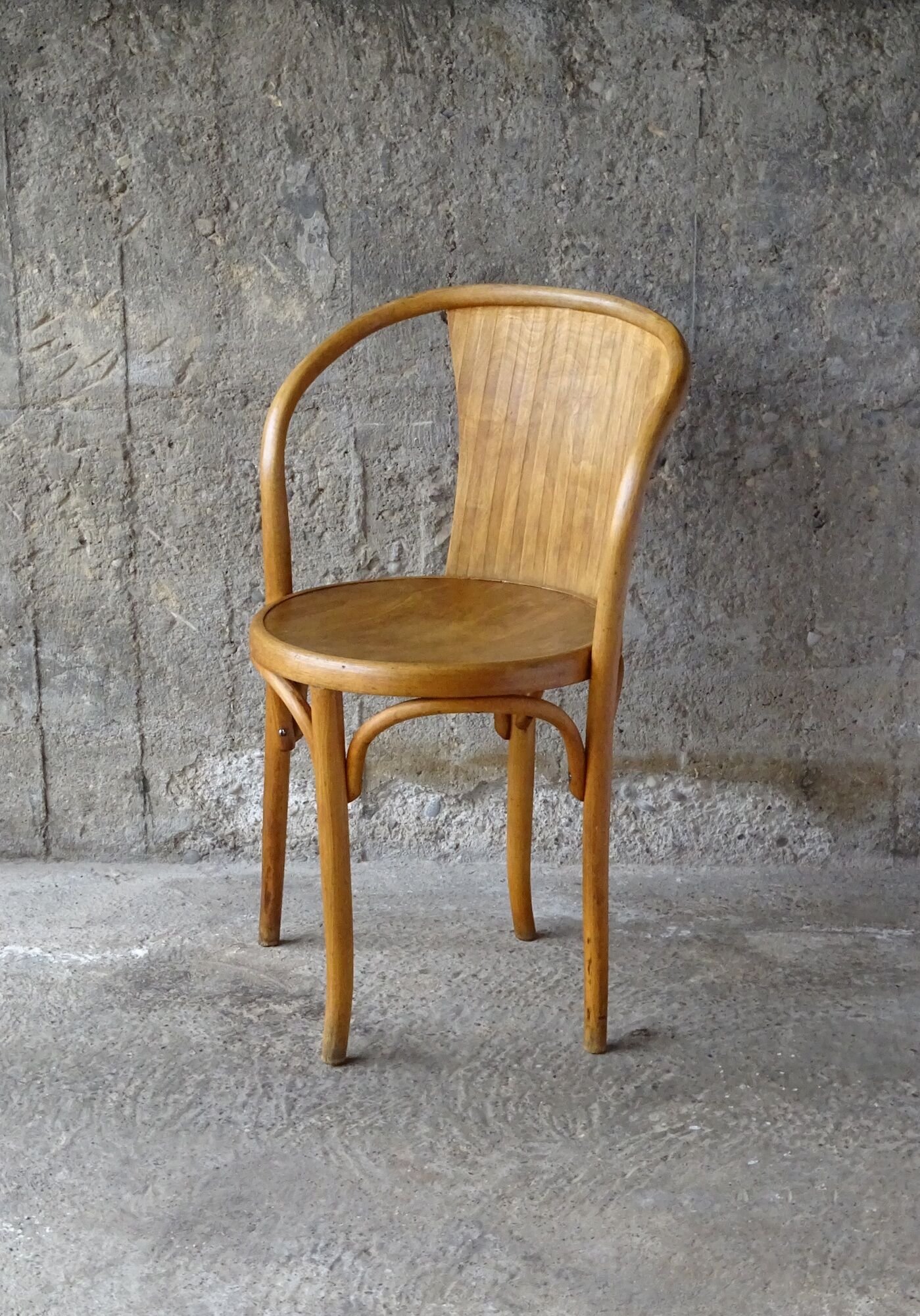 Pair of bistrot wood-curved armchairs fischel n ° 15 e 1930
