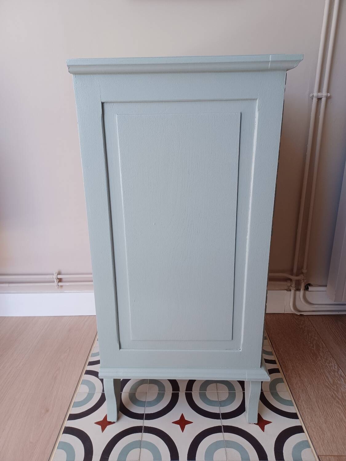 Vintage 4-drawer chest of drawers