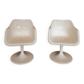 Paire de fauteuils tulipe.