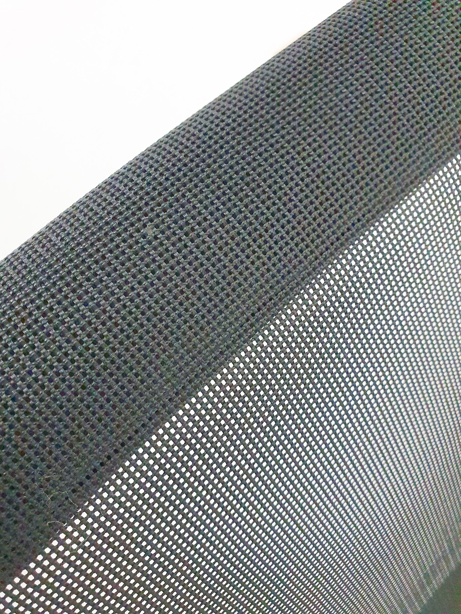 Lamintated beech and gauze design lounge chair